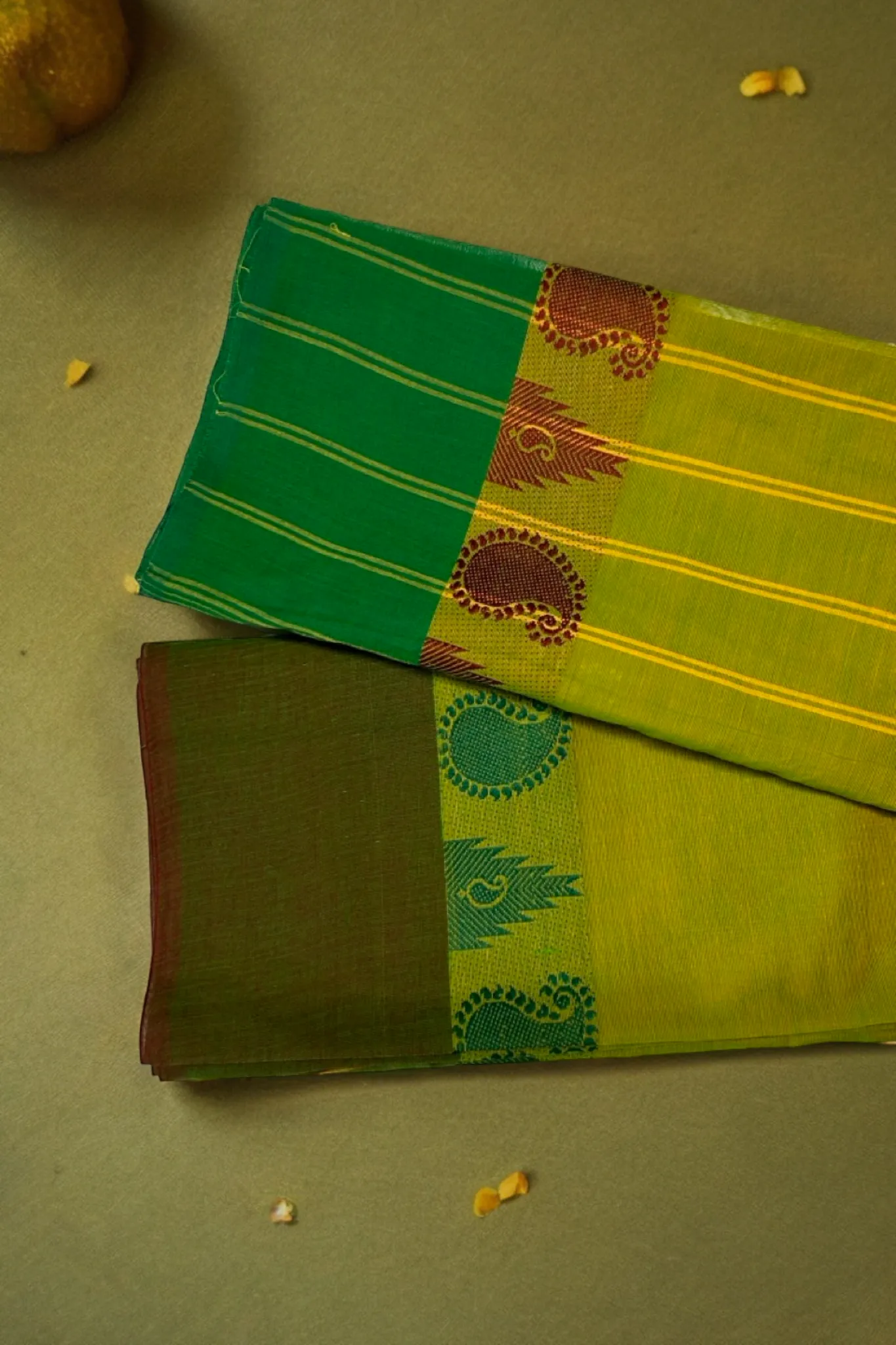 chettinad cotton saree - leaf green & dual border