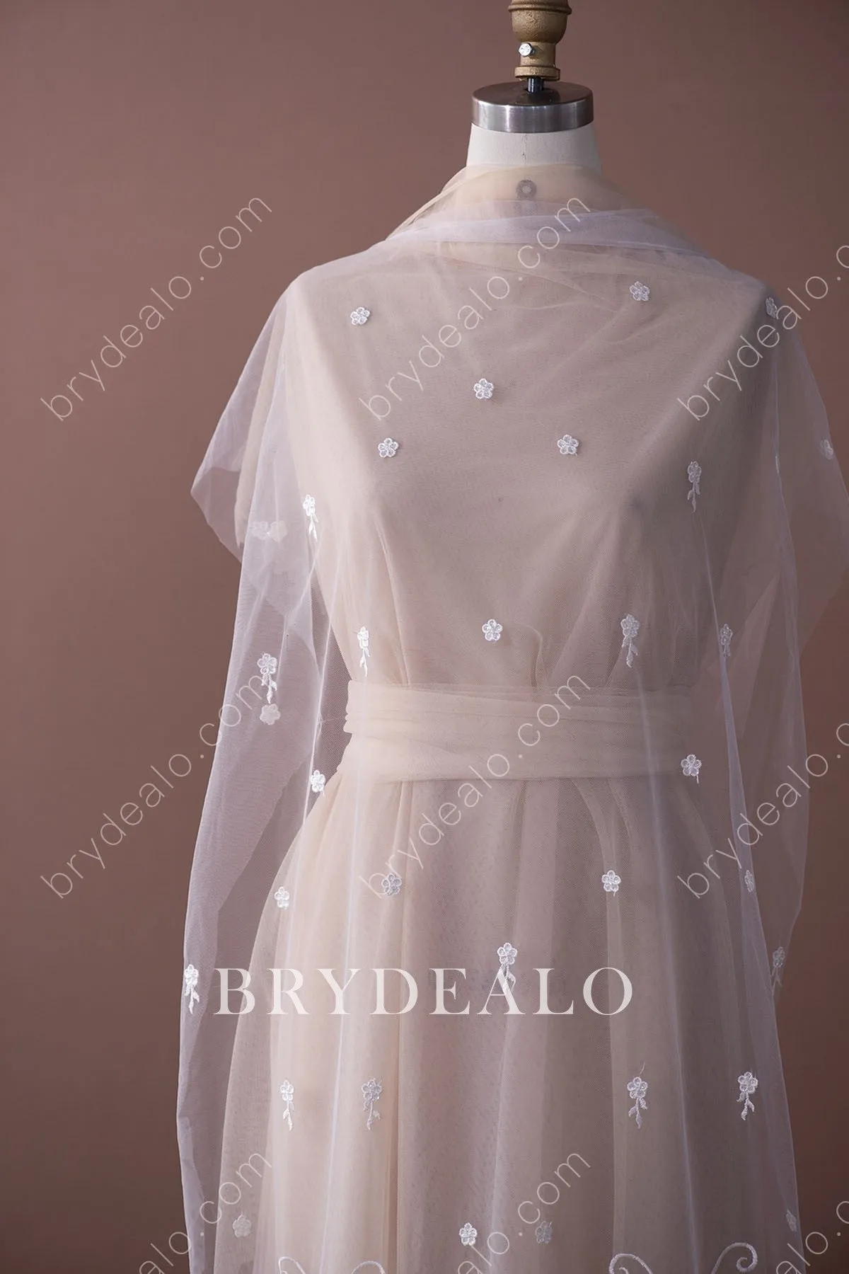 Classy Sequined Flower Bridal Lace Fabric