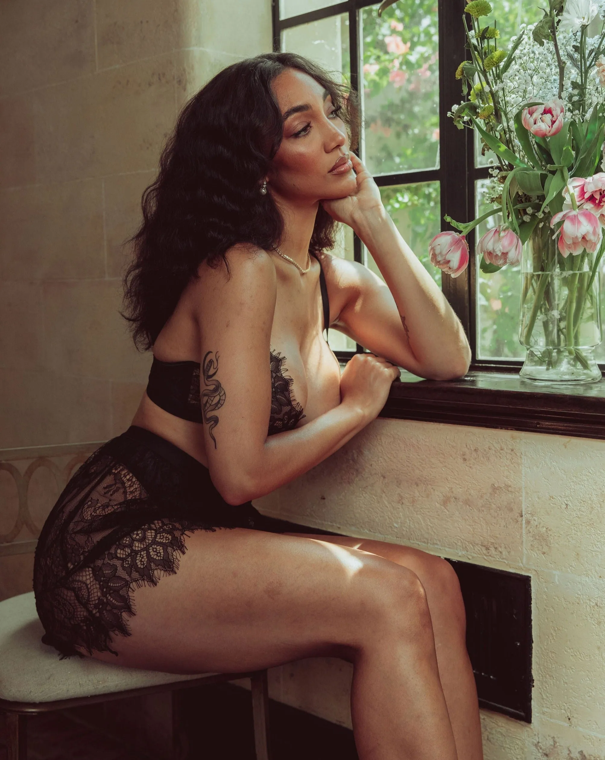 LACE SKIRTED THONG