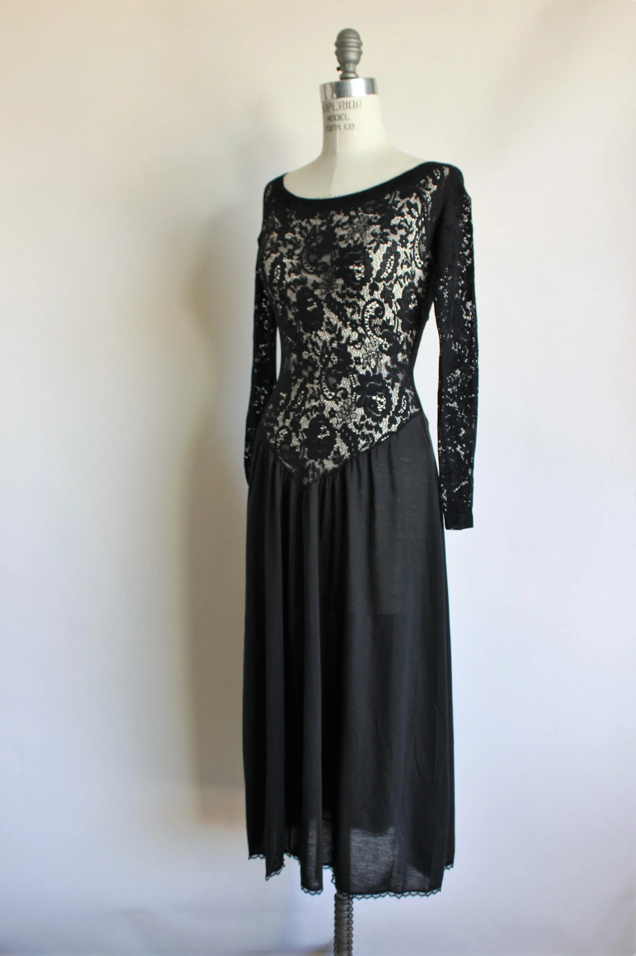 Vintage 1990s Victoria's Secret Black Nightgown With Lace Bodice
